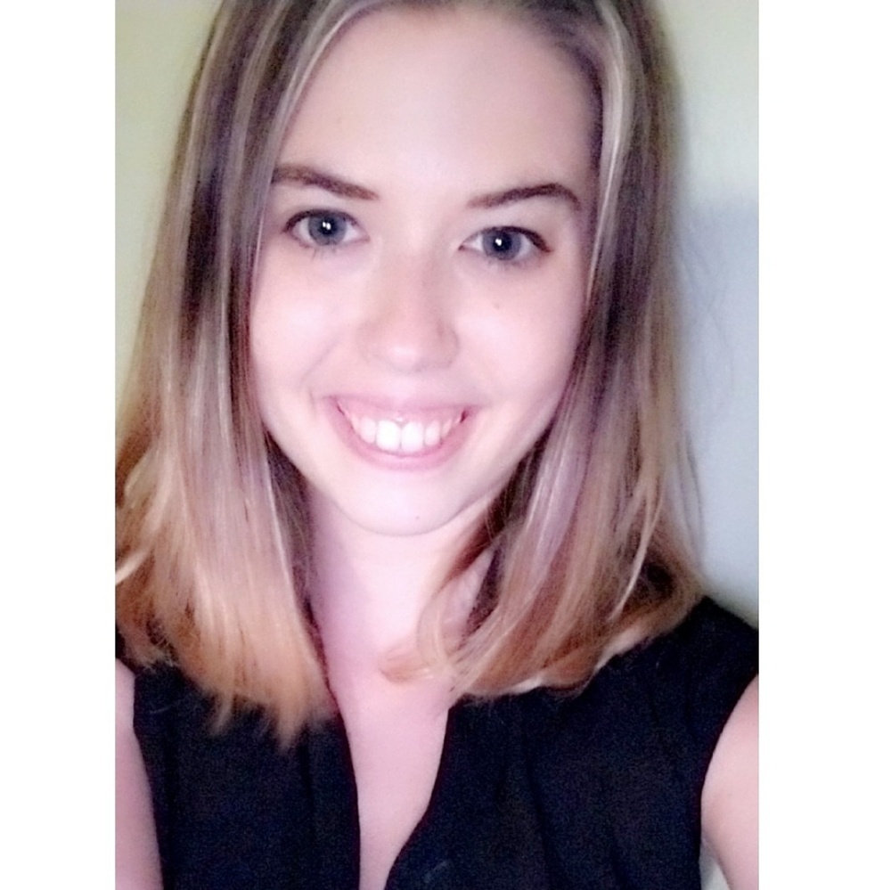 Meet your Posher, Alexis